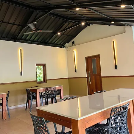 Lush Acres Villa Thekkady Exterior photo
