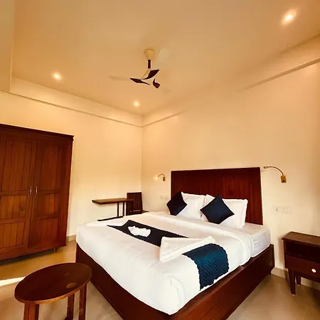 Lush Acres Villa Thekkady Exterior photo