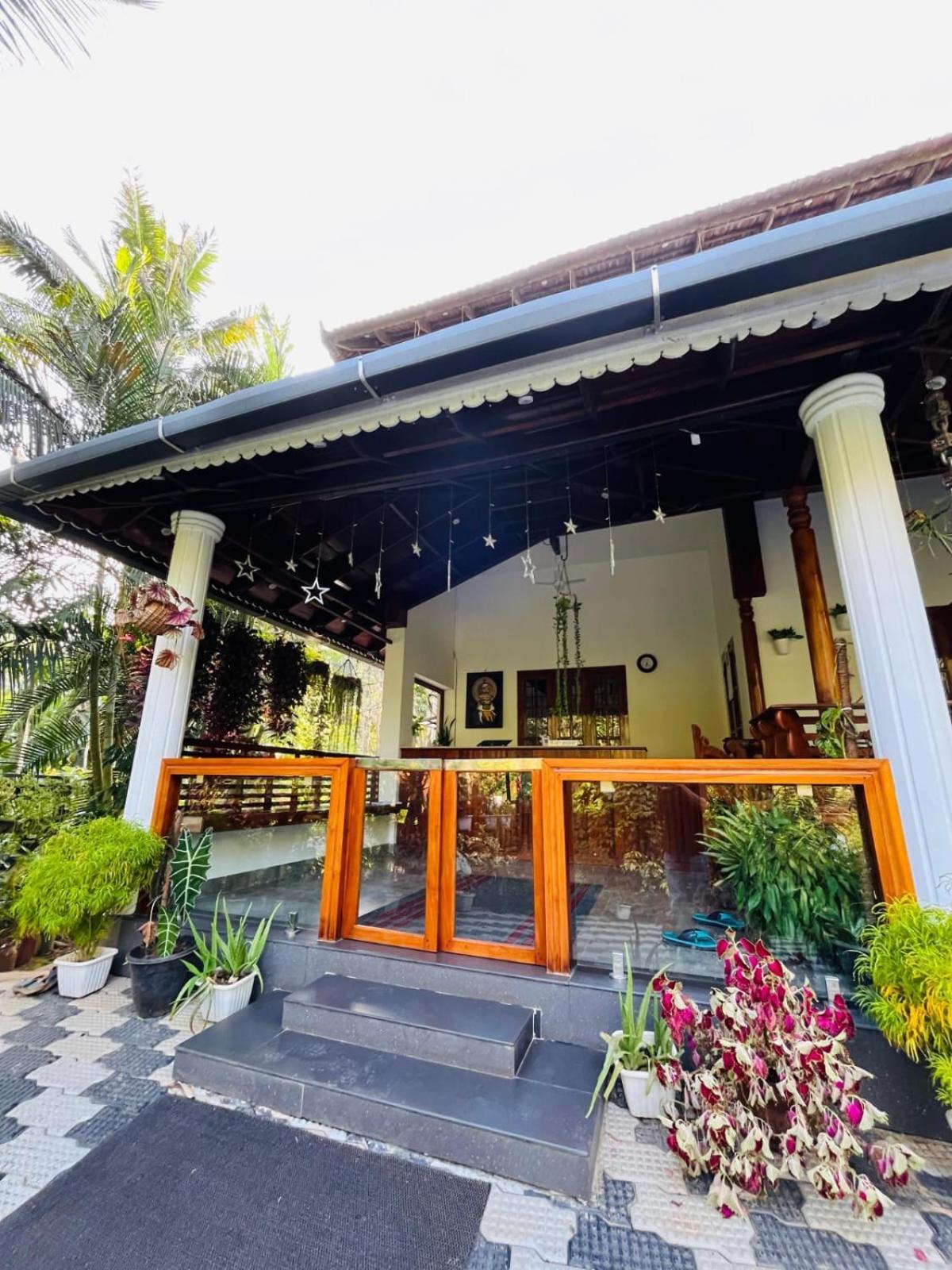 Lush Acres Thekkady