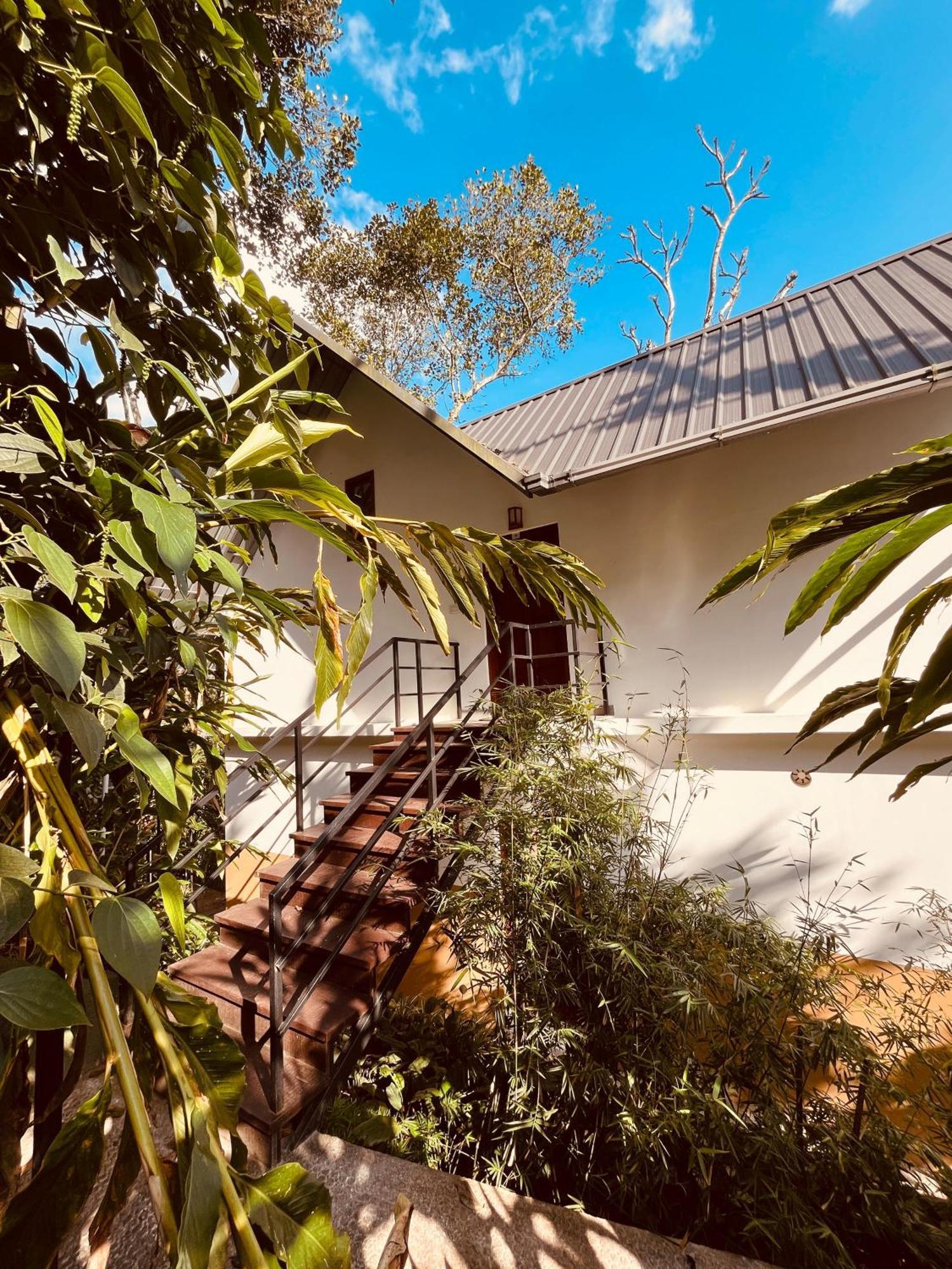 Lush Acres Farm stay