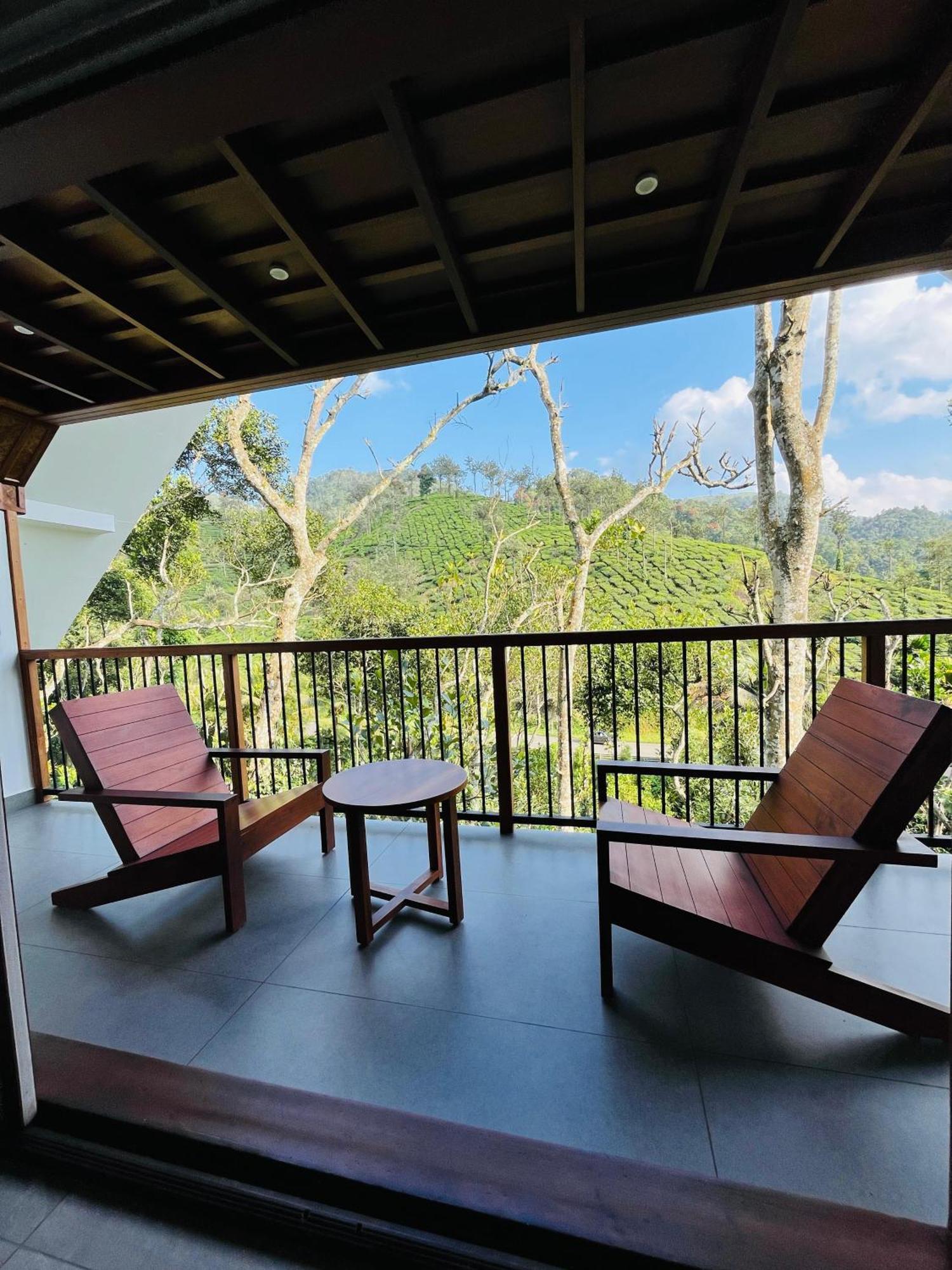 Lush Acres * Thekkady