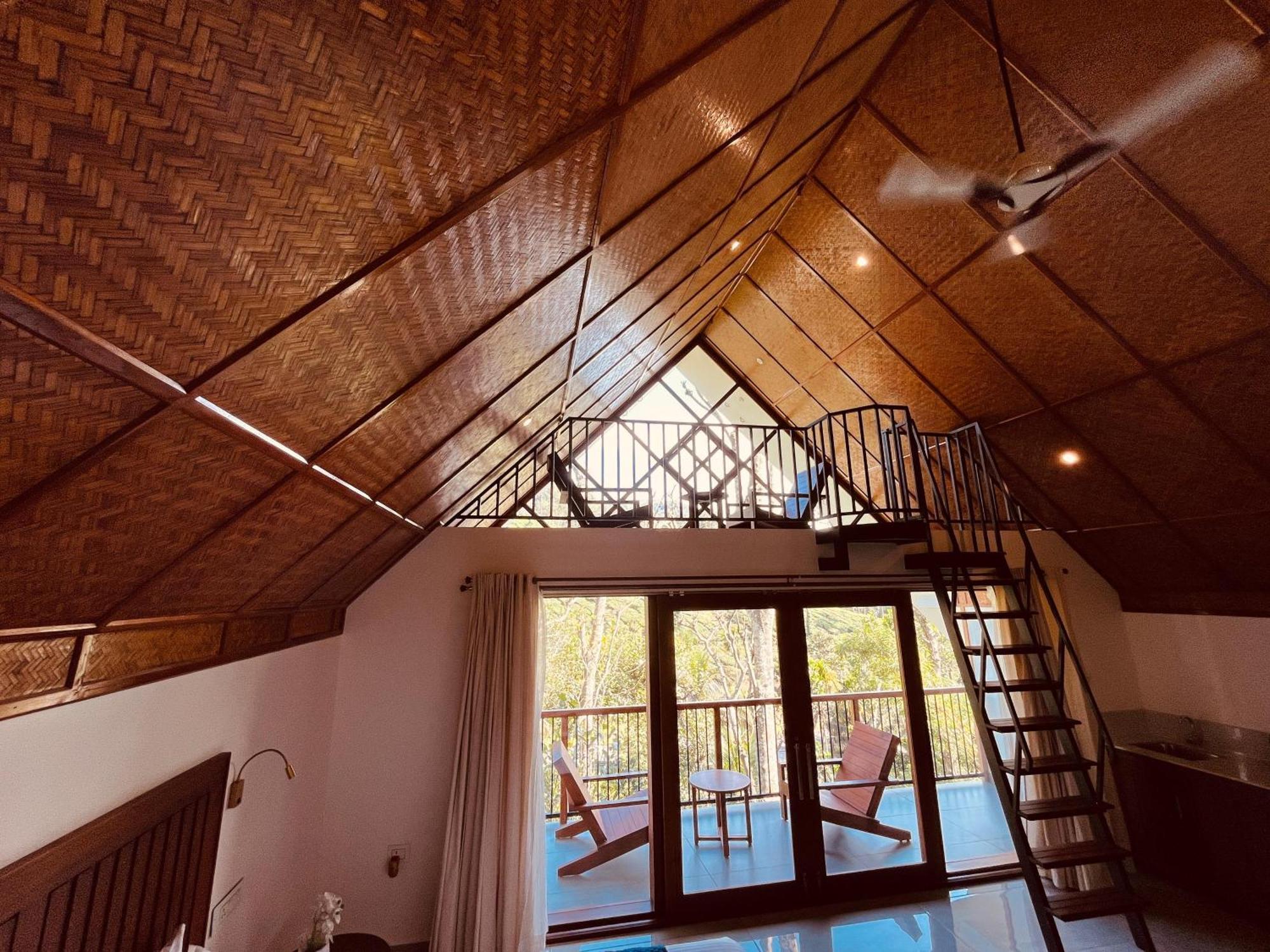 Lush Acres Farm stay *