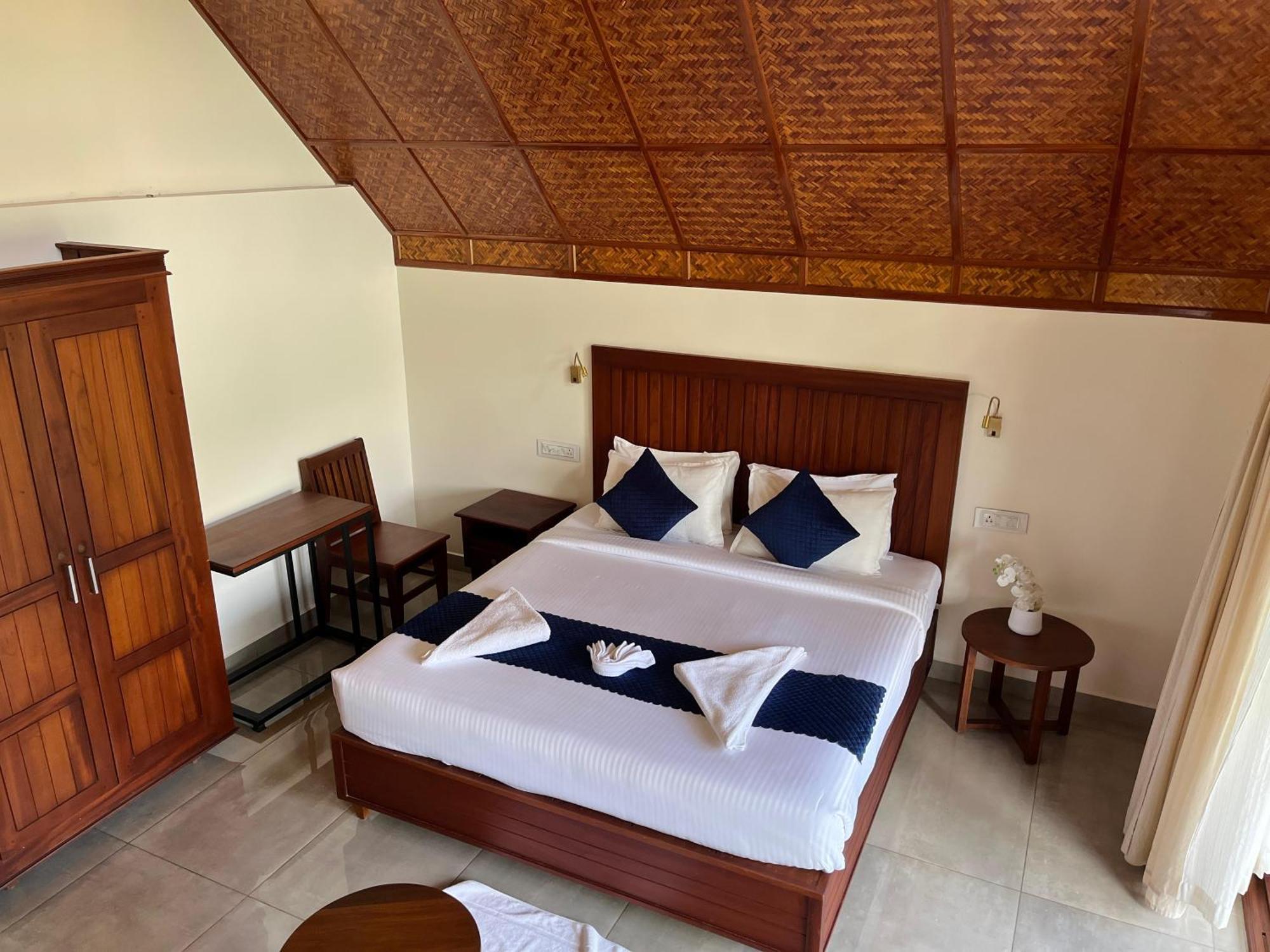 Lush Acres Farm stay